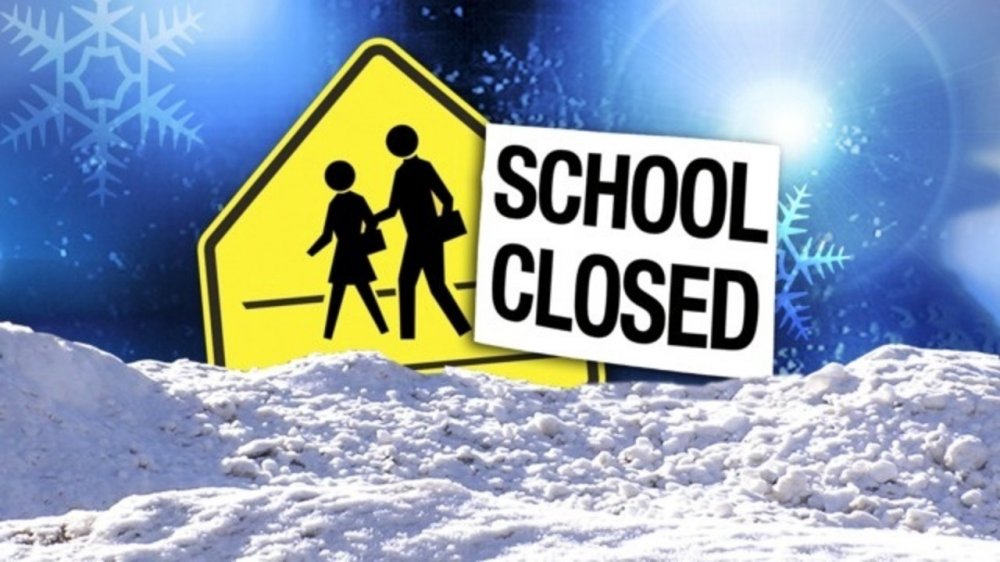 Κλειστά σχολεία και τηλεκπαίδευση την Δευτέρα σε όλο τον Δήμο
