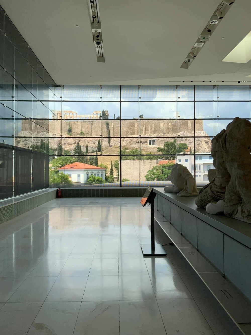 Στο εντυπωσιακό Μουσείο της Ακρόπολης