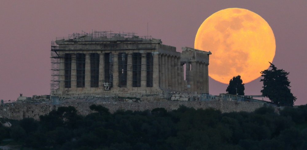 Φεγγάρι της Φράουλας: Έρχεται η τελευταία υπερπανσέληνος του χρόνου 