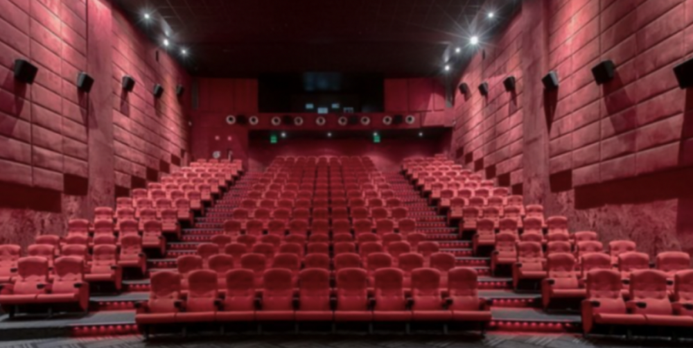 Προβάλλονται στα Village Cinemas