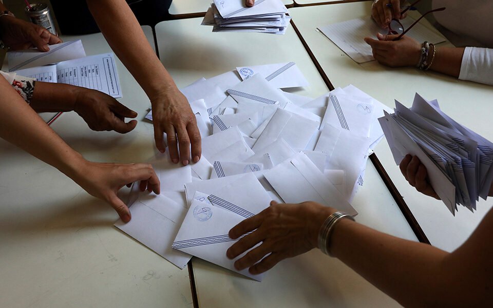 Πώς μπορούν να ψηφίσουν οι Ελληνες του εξωτερικού – Βήμα βήμα η διαδικασία
