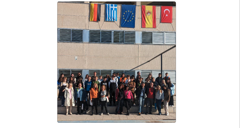 Μαθητές και καθηγητές του Γυμνασίου Στεφανοβικείου στην Γρανάδα με το ERASMUS
