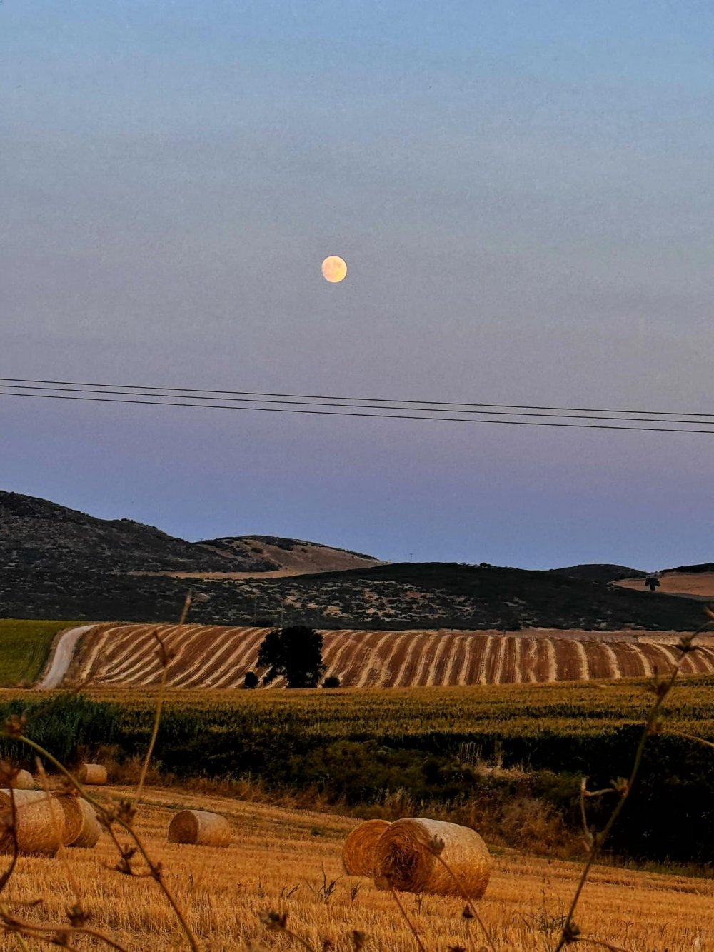 Ένα διαφορετικό φεγγάρι