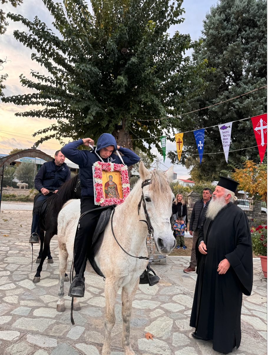 Με λαμπρότητα και πλήθος κόσμου ο εορτασμός των Αγίων Μηνά, Βίκτορος και Βικεντίου στο Βελεστίνο