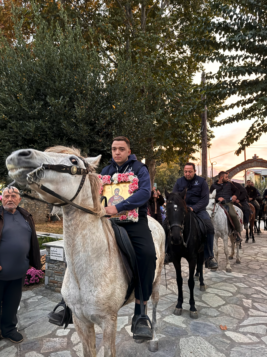 Με λαμπρότητα και πλήθος κόσμου ο εορτασμός των Αγίων Μηνά, Βίκτορος και Βικεντίου στο Βελεστίνο