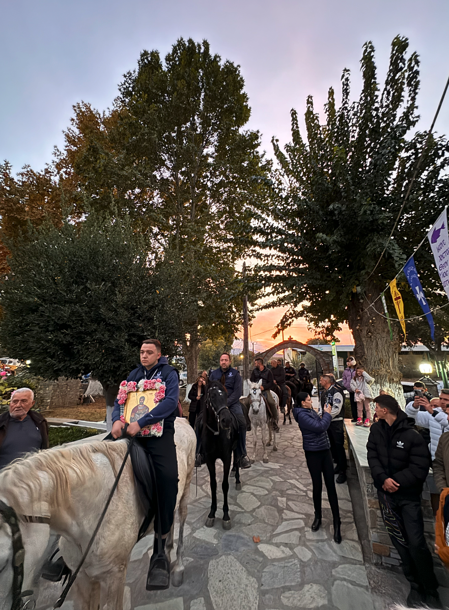 Με λαμπρότητα και πλήθος κόσμου ο εορτασμός των Αγίων Μηνά, Βίκτορος και Βικεντίου στο Βελεστίνο