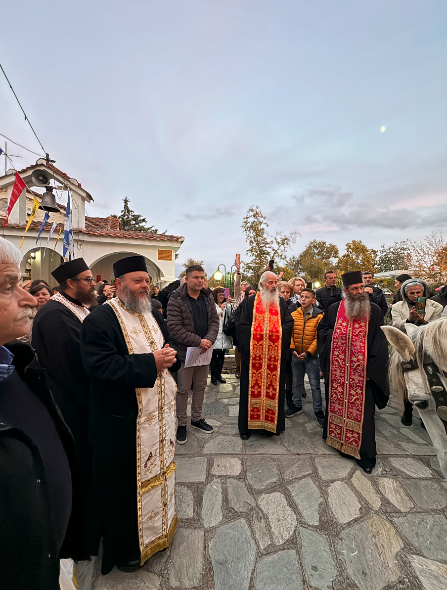 Με λαμπρότητα και πλήθος κόσμου ο εορτασμός των Αγίων Μηνά, Βίκτορος και Βικεντίου στο Βελεστίνο