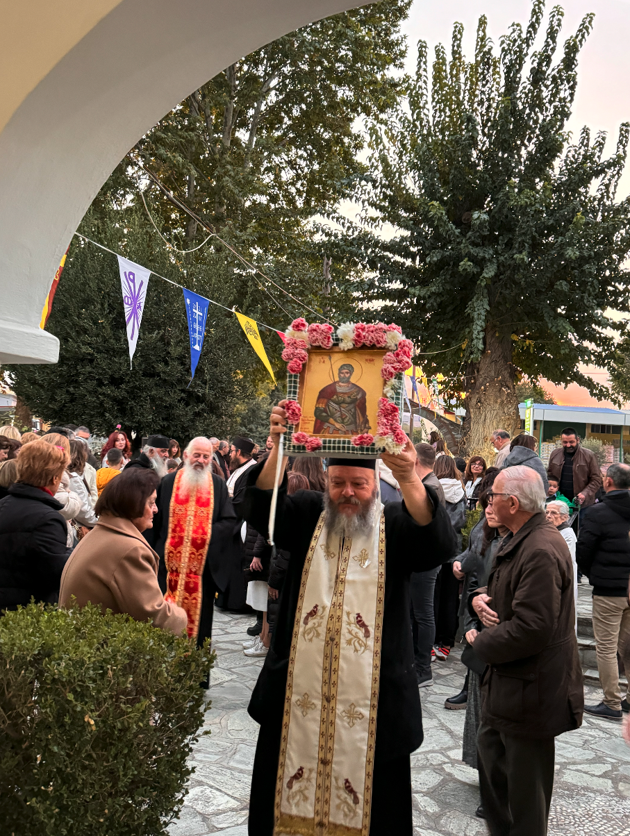 Με λαμπρότητα και πλήθος κόσμου ο εορτασμός των Αγίων Μηνά, Βίκτορος και Βικεντίου στο Βελεστίνο