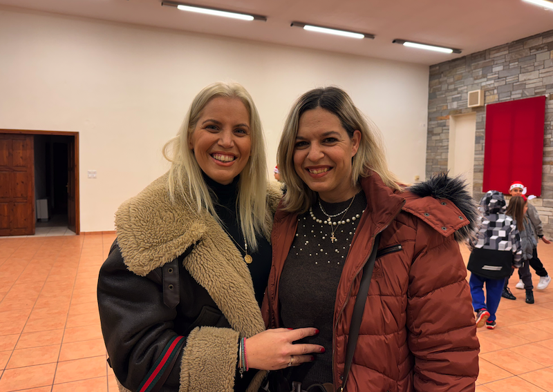 Εικόνες από την φωταγώγηση του χριστουγεννιάτικου δέντρου στο Αερινό