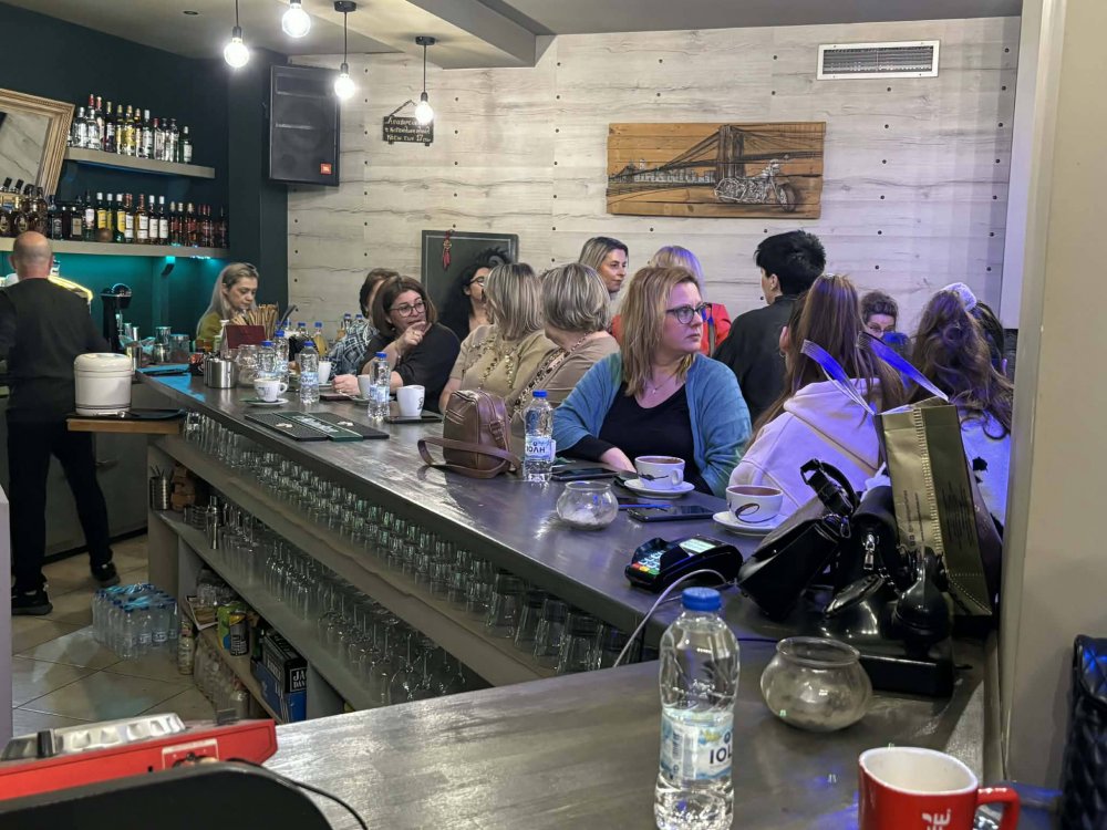 Η παρουσία σας μας τιμά και μας γεμίζει αισιοδοξία και δύναμη για τη νέα χρόνια