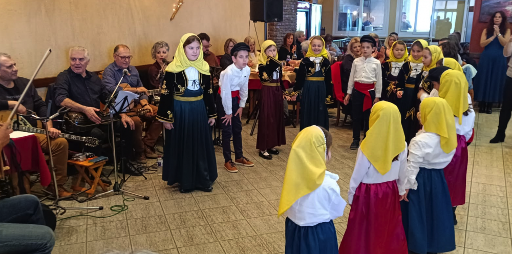 Βίντεο και εικόνες από την κοπή πίτας της Εστίας Μικρασιατών και Ποντίων