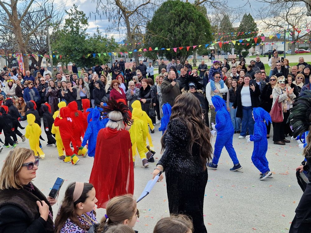 Με... Φραπέ και ΟΠΕΚΕΠΕ το Καρναβάλι Στεφανοβικείου