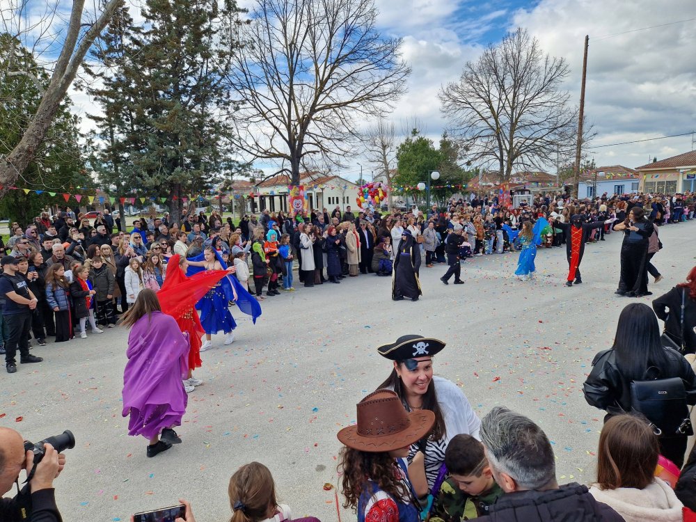 Με... Φραπέ και ΟΠΕΚΕΠΕ το Καρναβάλι Στεφανοβικείου