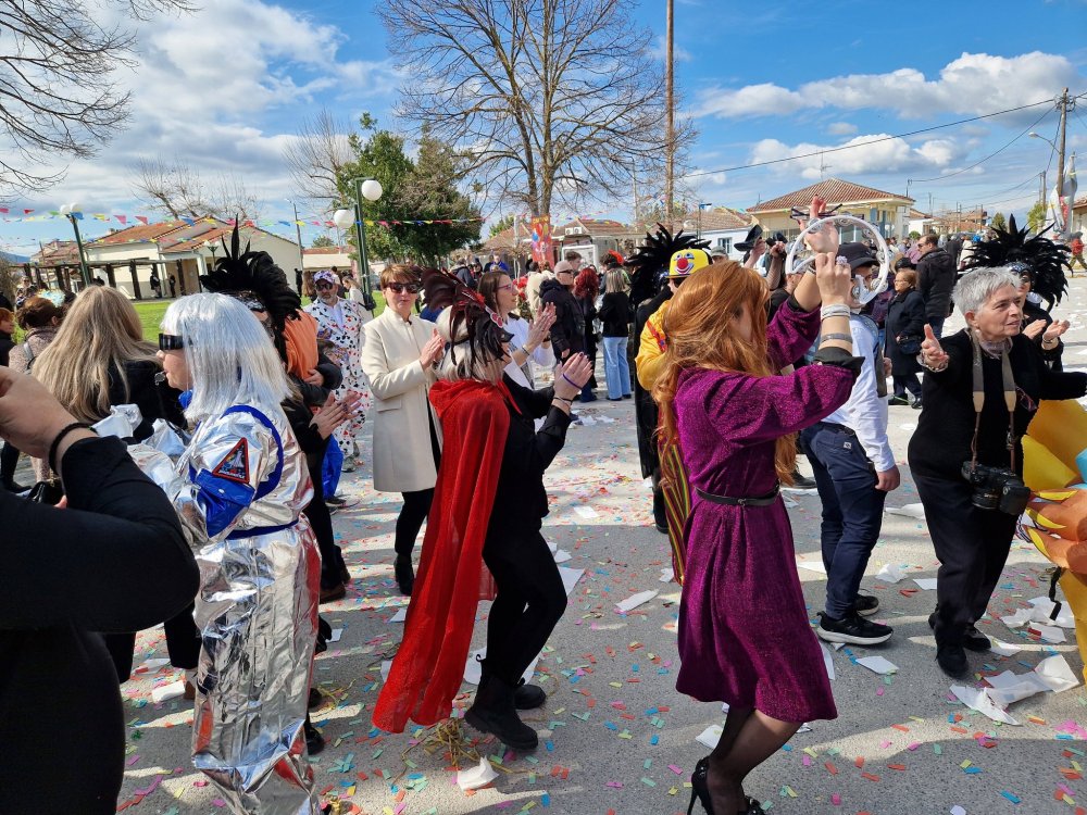 Με... Φραπέ και ΟΠΕΚΕΠΕ το Καρναβάλι Στεφανοβικείου