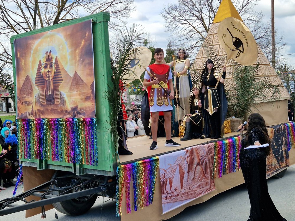 Με... Φραπέ και ΟΠΕΚΕΠΕ το Καρναβάλι Στεφανοβικείου