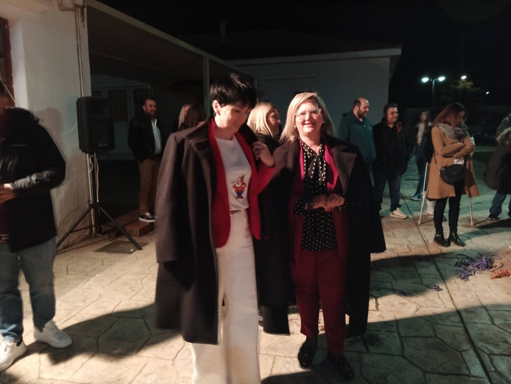 Με χορό και γλέντι το άναμμα της φωτιάς στον Ριζόμυλο