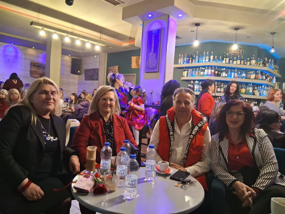 Ένα Μεγάλο Ευχαριστώ