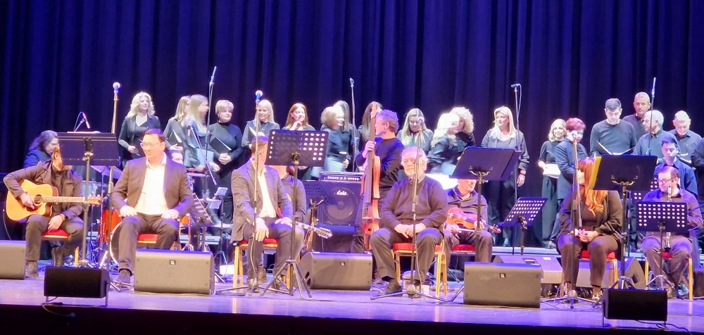 Βίντεο: Άριστες εντυπώσεις για την Δημοτική Χορωδία