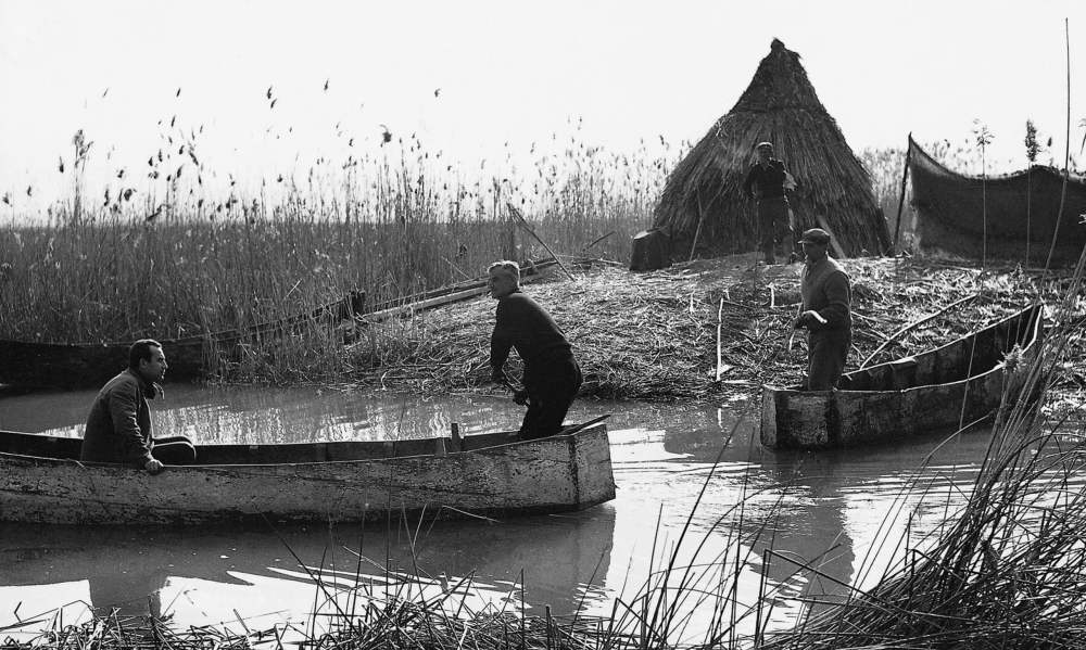 Η απλότητα και η δύναμη των προγόνων μας στις φωτογραφίες του Τάκη Τλούπα
