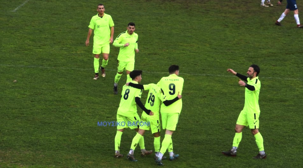 Καιρός είν’ του Ρήγα ν’ ακούστε τη λαλιά