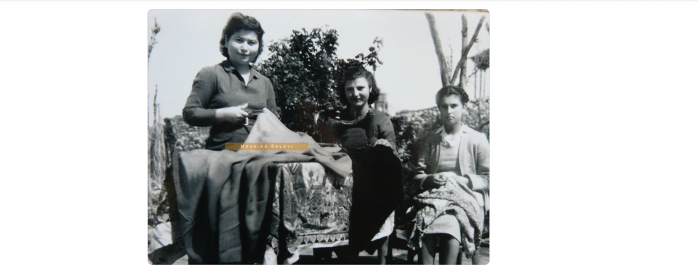 Μοδιστρική στην αυλή του σπιτιού