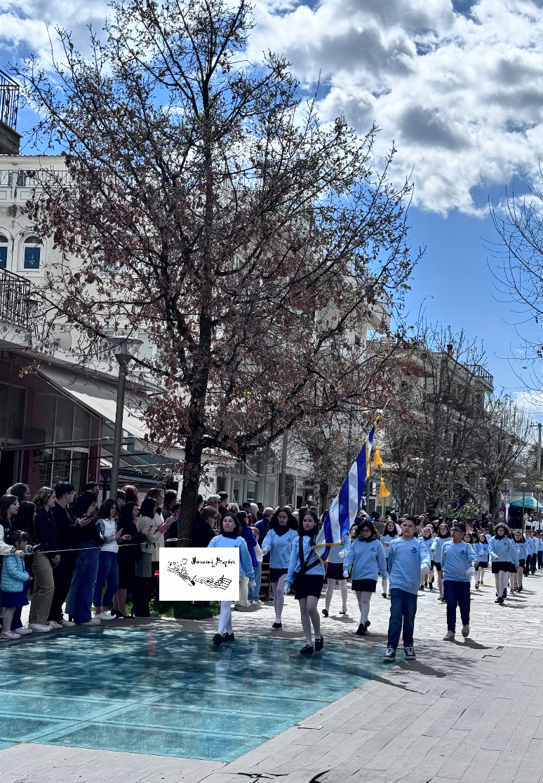 Εικόνες από την παρέλαση της 25ης Μαρτίου στο Βελεστίνο