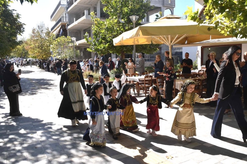 Παρέλαση 28ης Οκτωβρίου - Μέρος 1ο