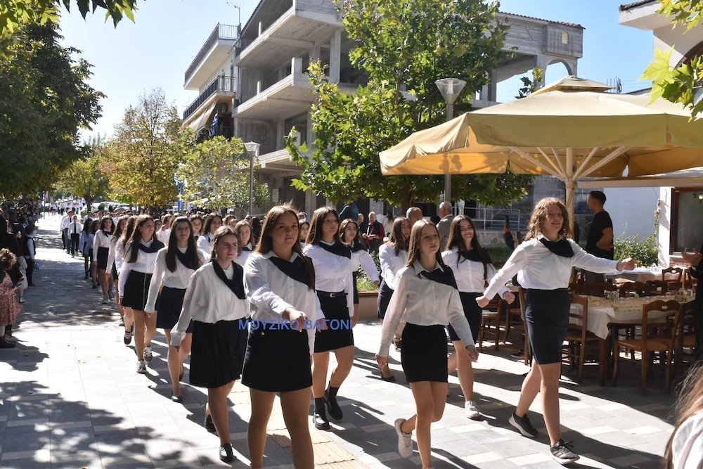 Παρέλαση 28ης Οκτωβρίου - Μέρος 2ο
