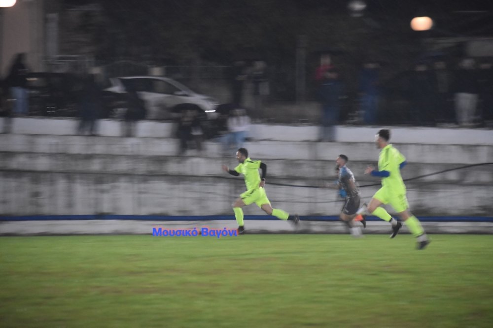 Ρήγας - Σκιάθος σε εικόνες