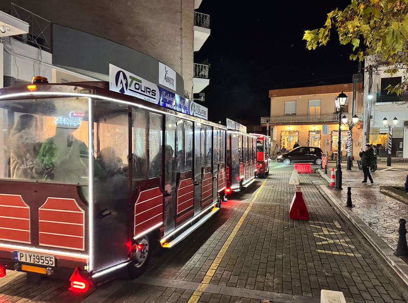 Εικόνες από την έναρξη των Χριστουγεννιάτικων Εκδηλώσεων στο Βελεστίνο