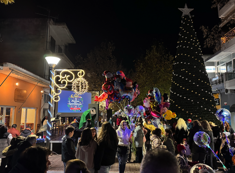 Εικόνες από την έναρξη των Χριστουγεννιάτικων Εκδηλώσεων στο Βελεστίνο
