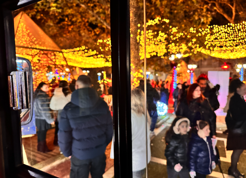 Εικόνες από την έναρξη των Χριστουγεννιάτικων Εκδηλώσεων στο Βελεστίνο