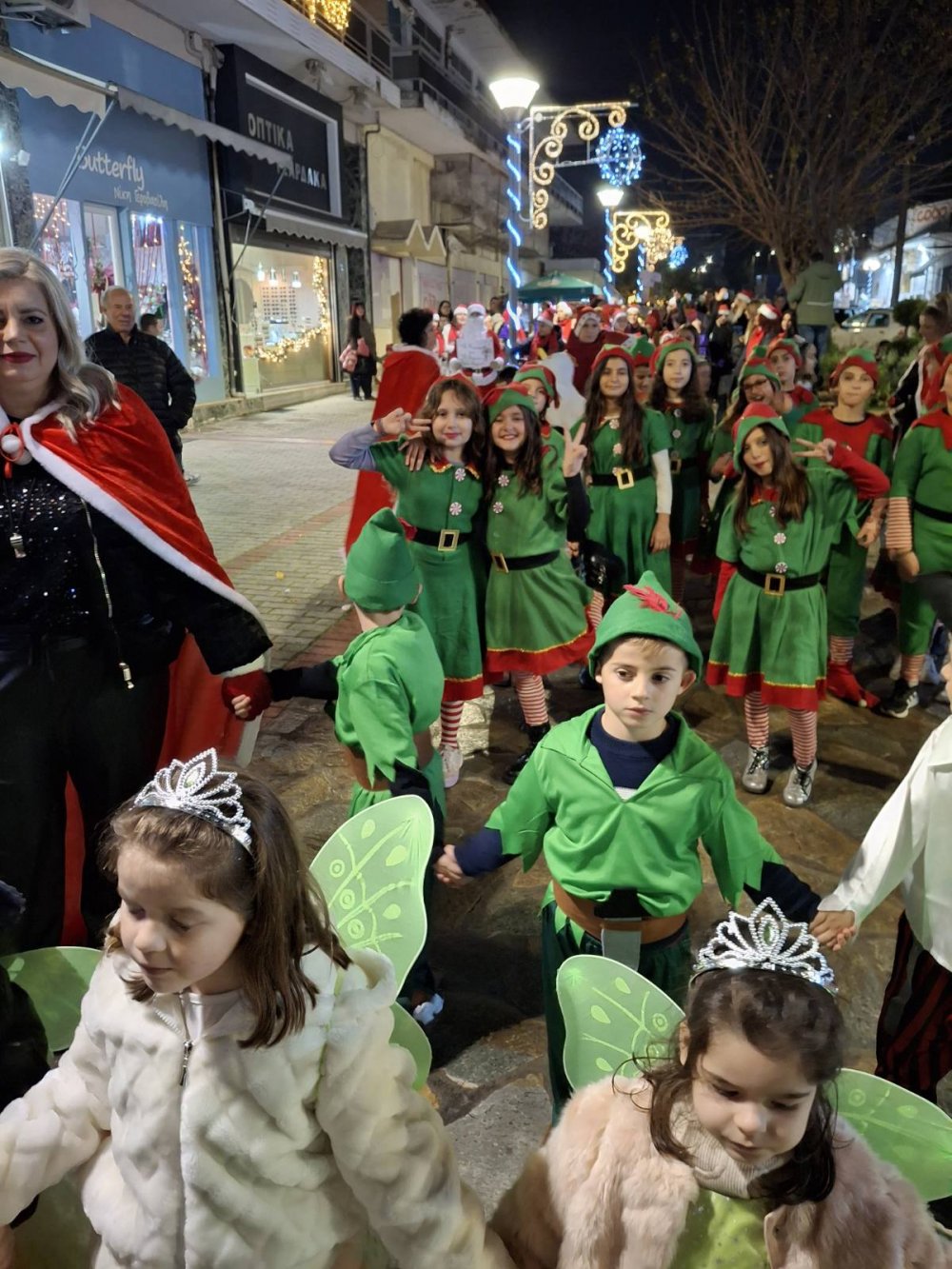 Εικόνες από την Χριστουγεννιάτικη Παρέλαση στο Βελεστίνο