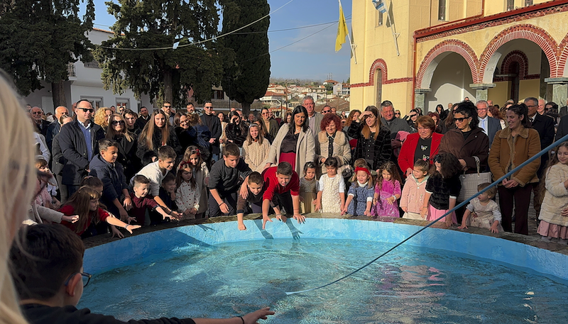 Με λαμπρότητα ο εορτασμός των Θεοφανείων στο Βελεστίνο