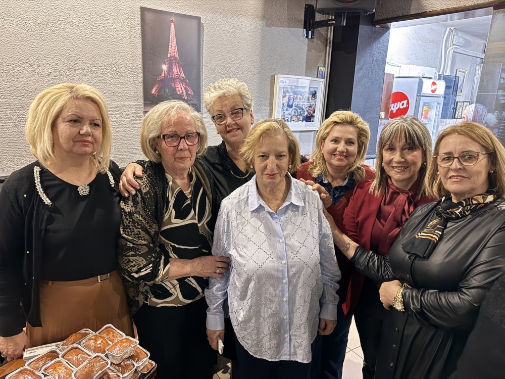 Εικόνες από την κοπή πίτας του Συλλόγου Γυναικών