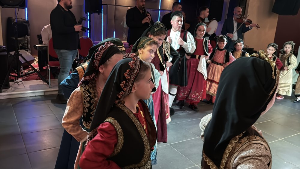 Φωτογραφίες από τα χορευτικά