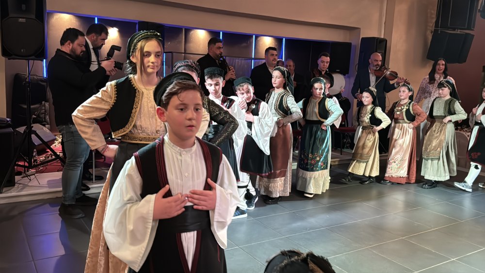 Φωτογραφίες από τα χορευτικά