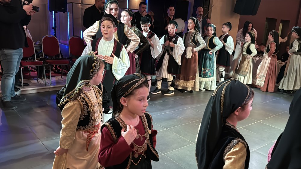 Φωτογραφίες από τα χορευτικά