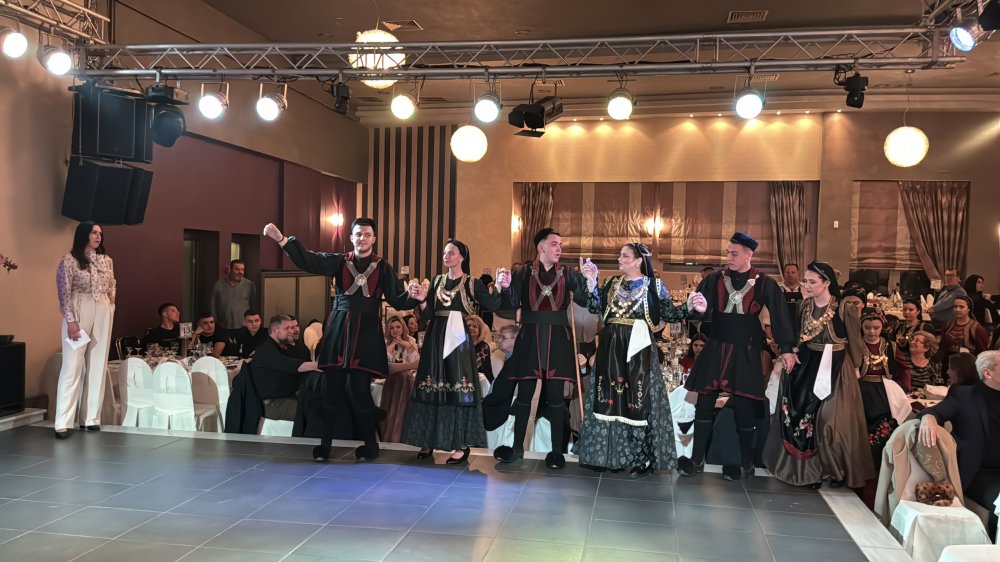 Φωτογραφίες από τα χορευτικά