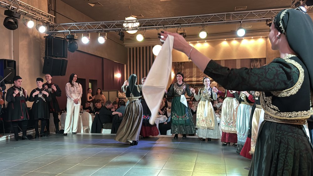 Φωτογραφίες από τα χορευτικά