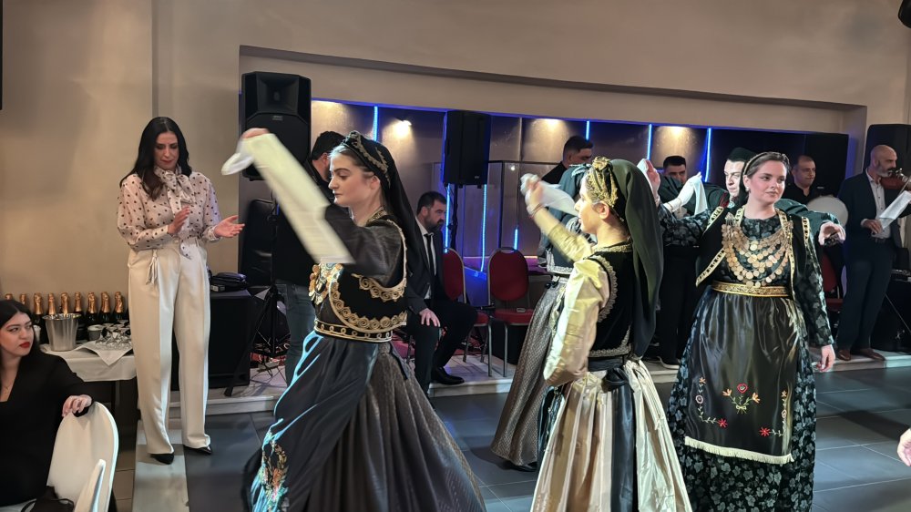 Φωτογραφίες από τα χορευτικά