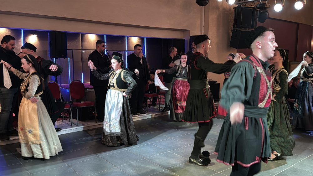 Φωτογραφίες από τα χορευτικά