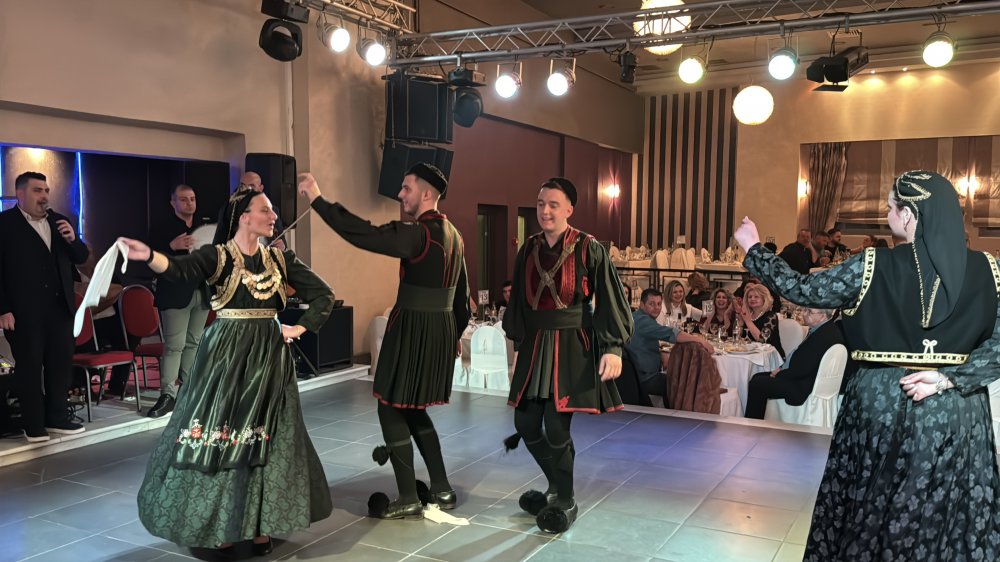 Φωτογραφίες από τα χορευτικά