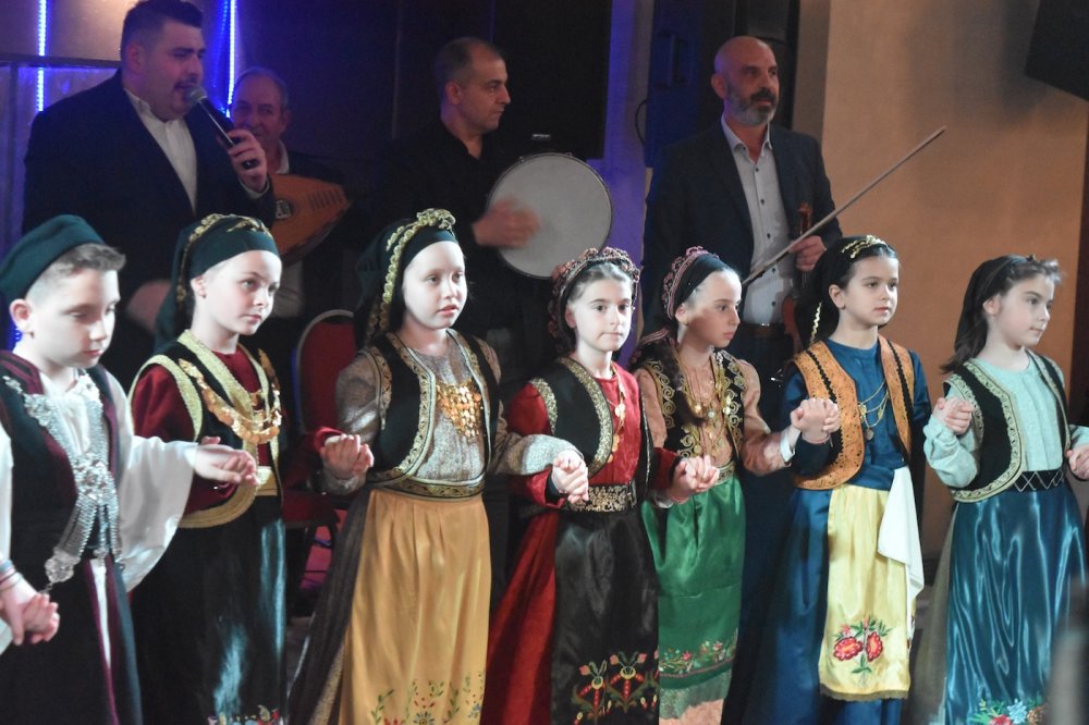 Φωτογραφίες από τα χορευτικά