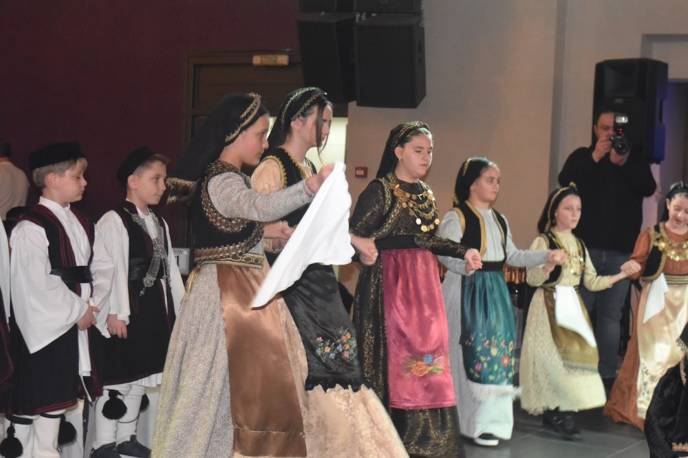 Φωτογραφίες από τα χορευτικά