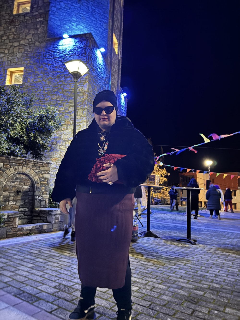 Απίστευτες αμφιέσεις στο πάρτυ του Radio Velestino!