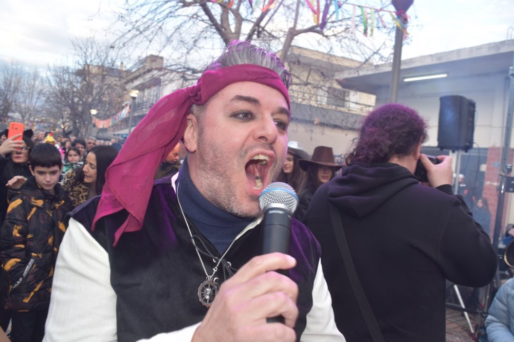 Εικόνες από το Καρναβάλι Βελεστίνου!