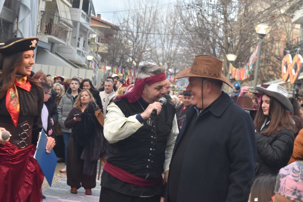 Εικόνες από το Καρναβάλι Βελεστίνου!