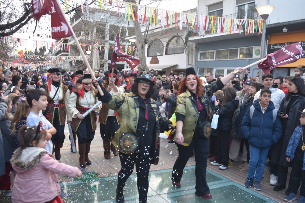 Εικόνες από το Καρναβάλι Βελεστίνου!