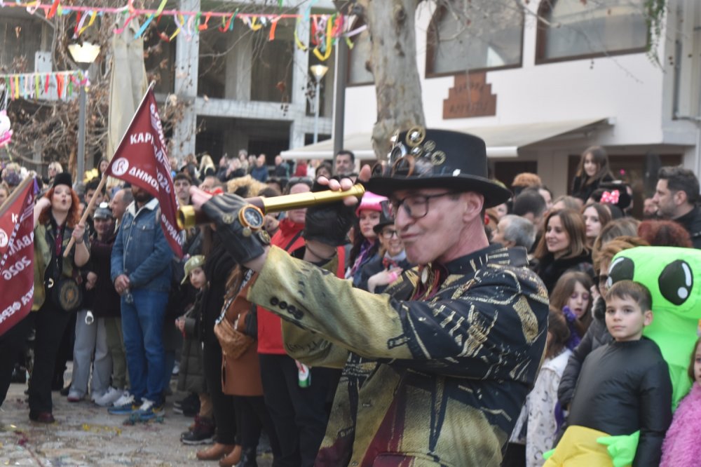 Εικόνες από το Καρναβάλι Βελεστίνου!